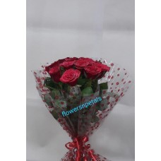 10 Red Roses Hand Bunch 